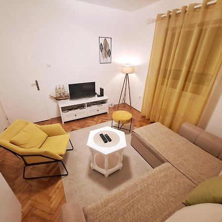 Red House Apartment Kotor Exterior photo
