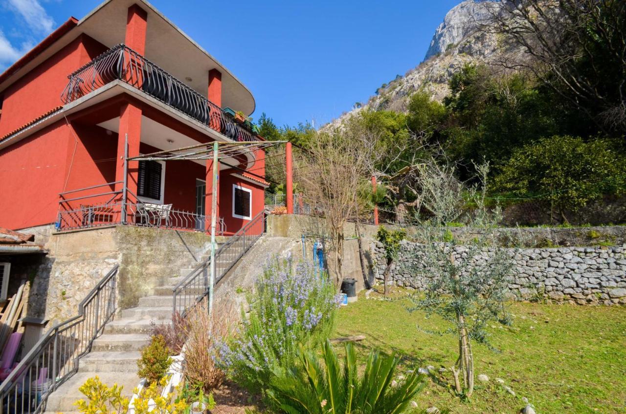 Red House Apartment Kotor Exterior photo