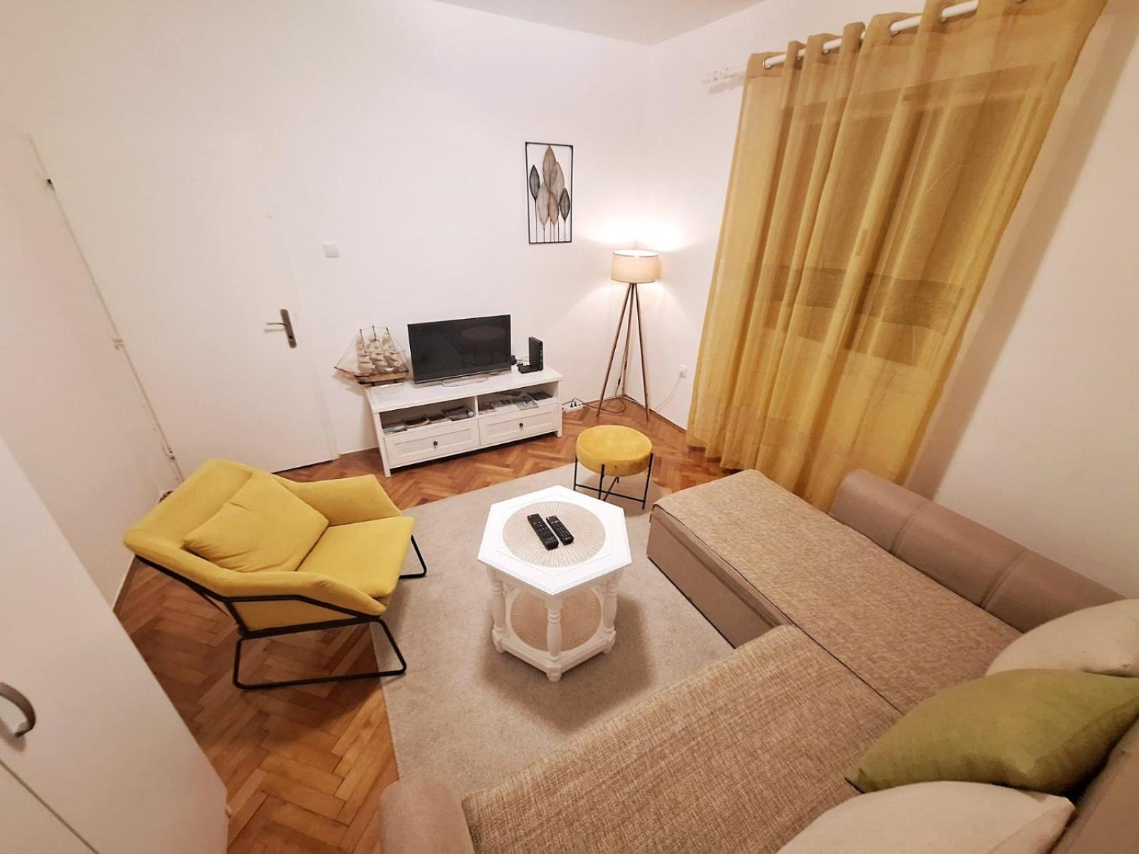 Red House Apartment Kotor Exterior photo