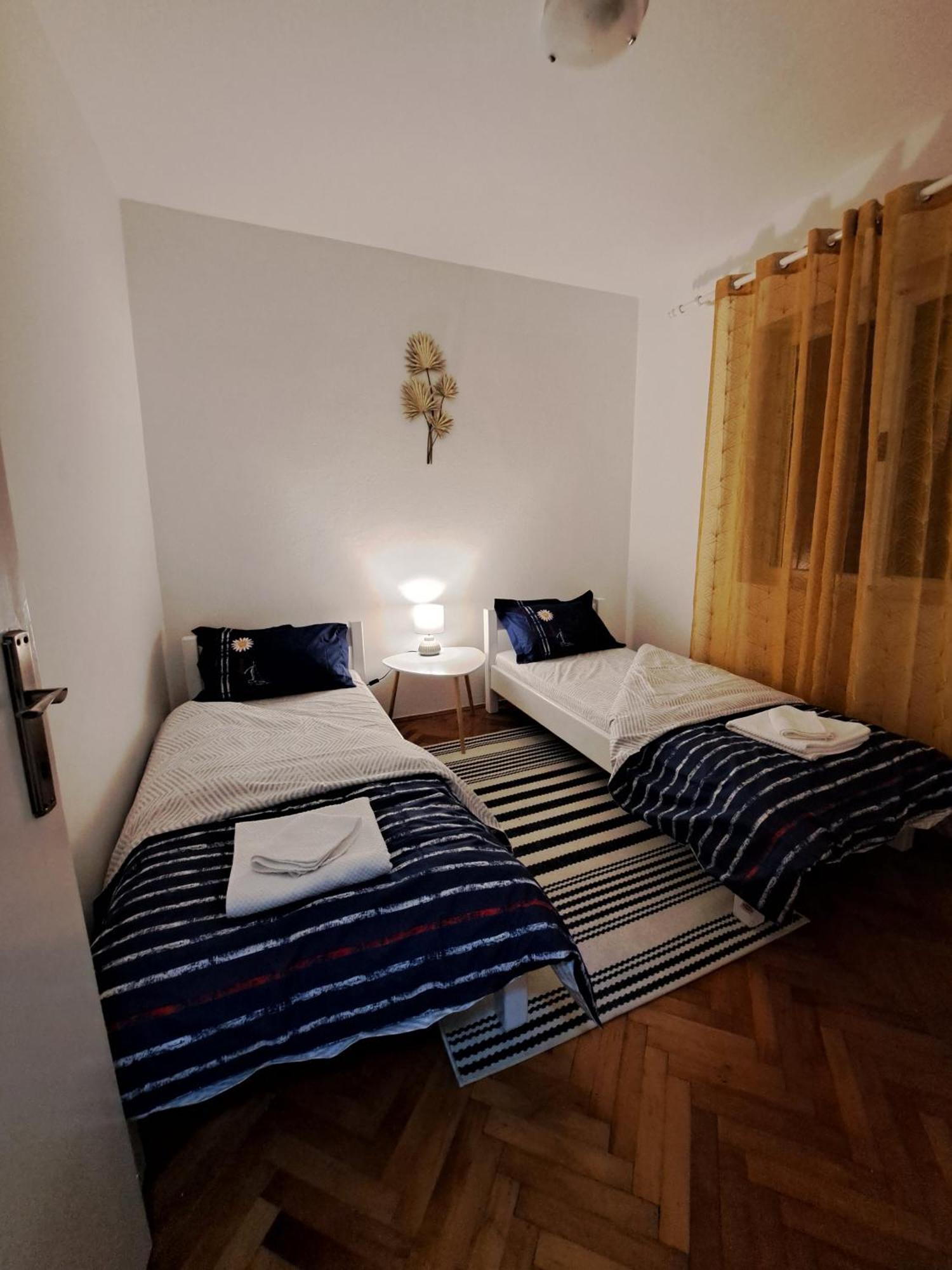 Red House Apartment Kotor Exterior photo