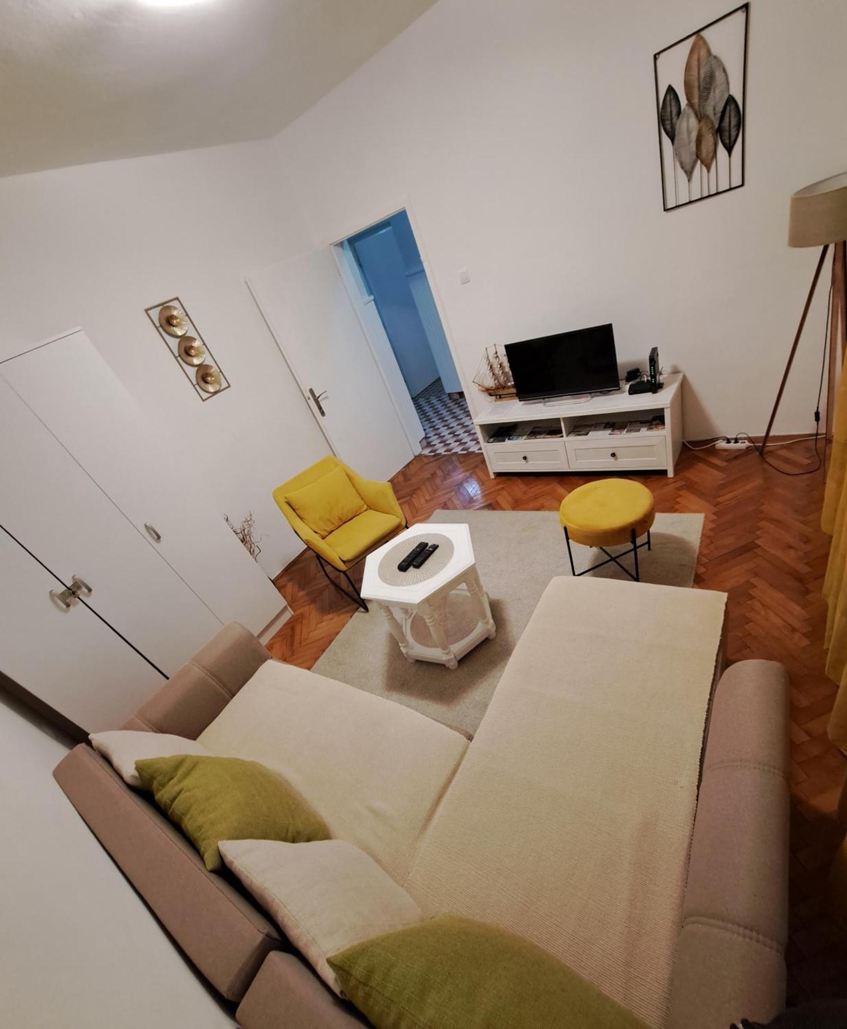 Red House Apartment Kotor Exterior photo