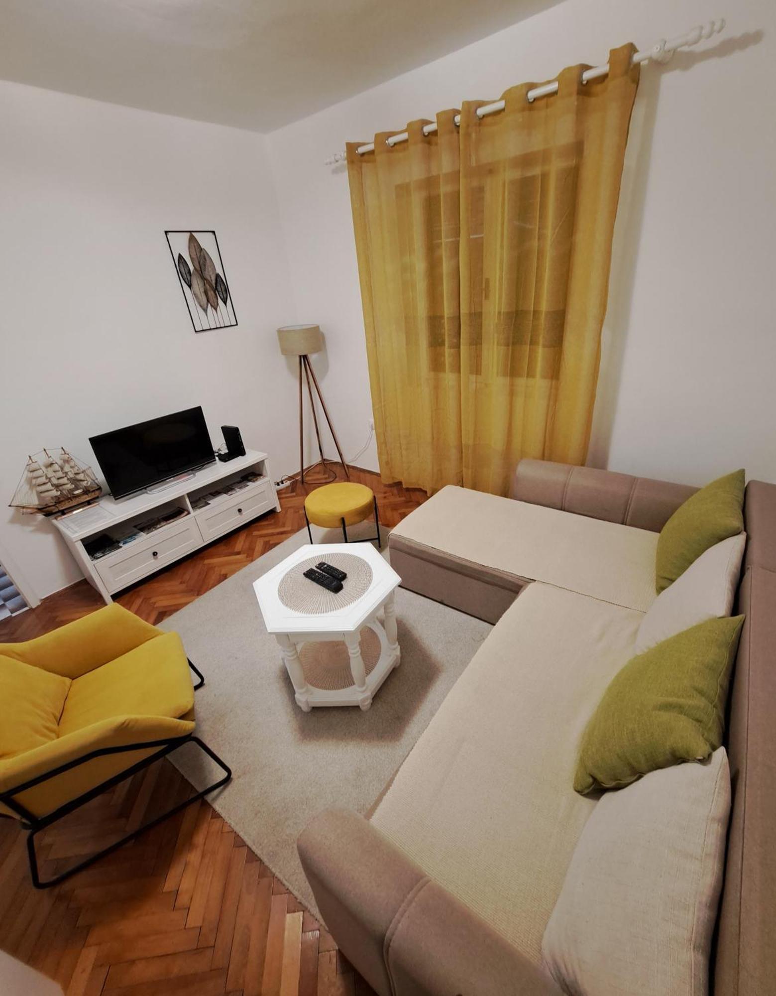Red House Apartment Kotor Exterior photo